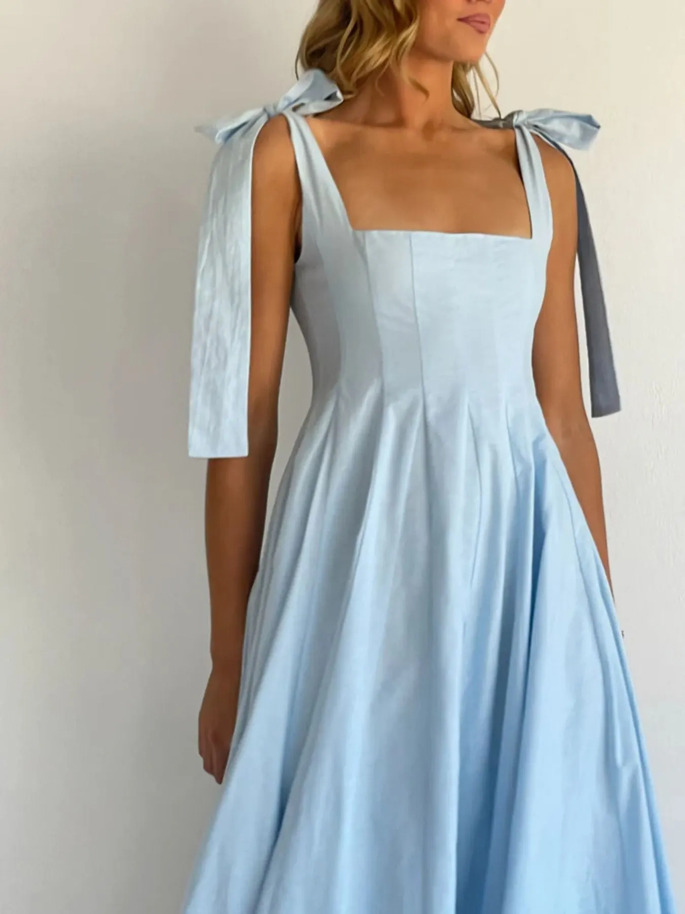 Gradient Tie Shoulder Maxi Dress 2