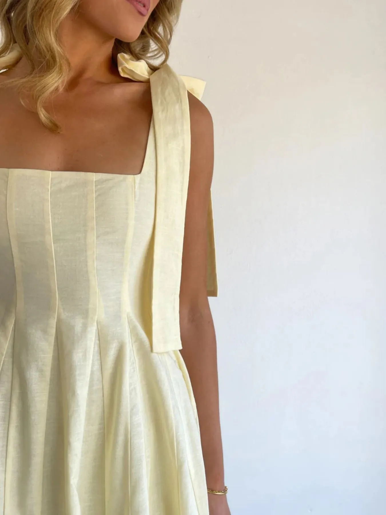 Gradient Tie Shoulder Maxi Dress 34