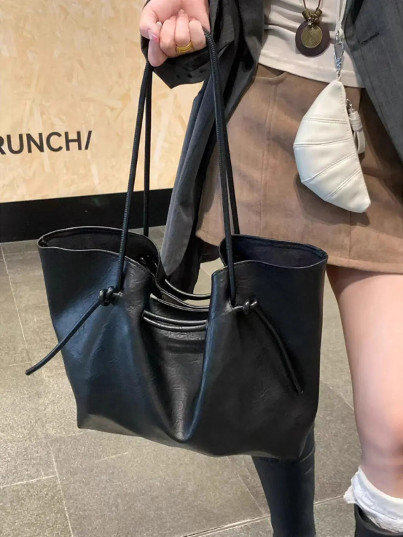 Knot-Detail Tote Bag